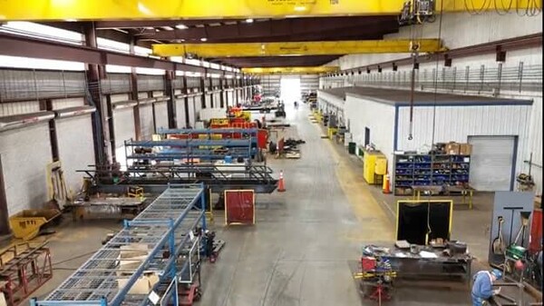 Warehouse Workshop 600