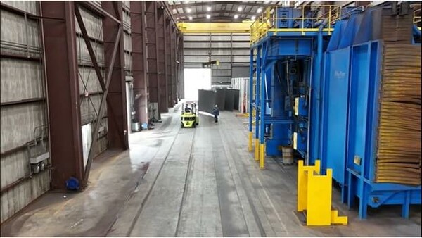 Warehouse 600